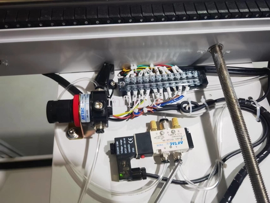 610 * 460 mm SMT-Magazinlademaschine für Leiterplatten im XXL-Format